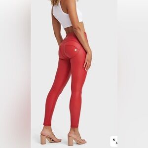 Freddy Women's Red Leggings